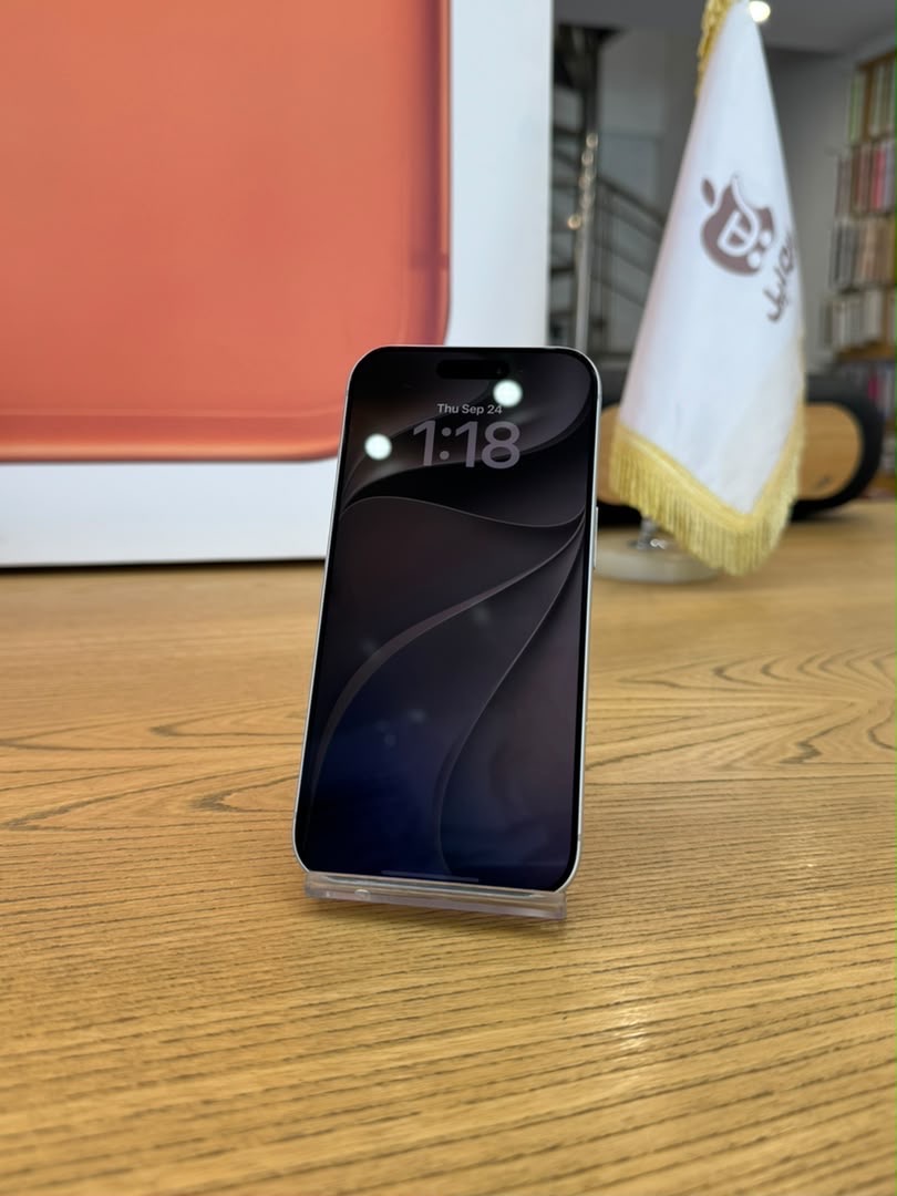 کارکرده : آیفون 17 پرو حافظه 256 گیگابایت و رم 12 گیگابایت سیلور سنگاپور iPhone 17 Pro 256 Gb Silver ZAA