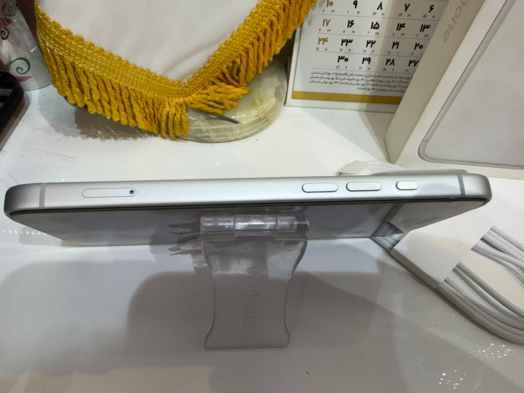 کارکرده : آیفون 17 پرومکس 512 گیگابایت سیلور سنگاپور iPhone 17 Pro Max 512 Gb Silver ZAA