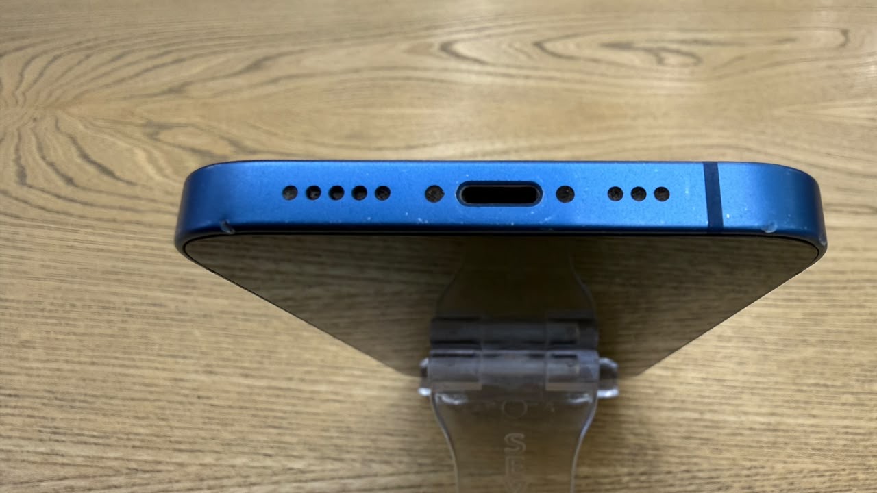 کارکرده : آیفون ۱۳ نرمال حافظه ۱۲۸ گیگابایت و رم ۴ گیگابایت آبی چین iPhone 13 128 Gb Blue CHA