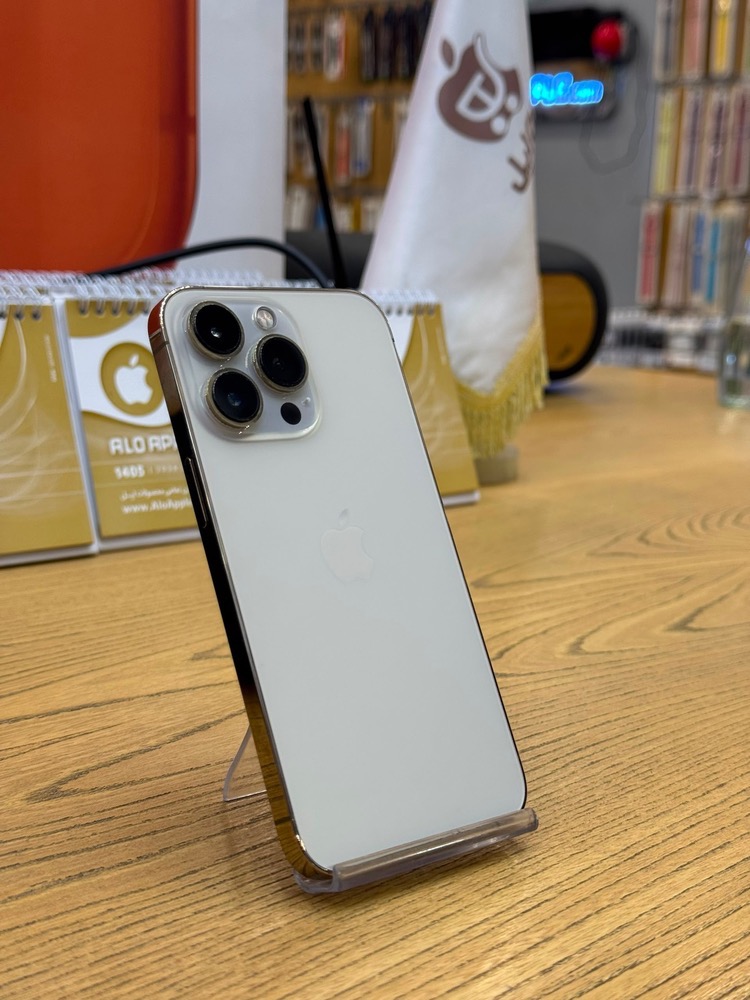 کارکرده : آیفون 13 پرو حافظه 1 ترابایت و رم 6 گیگابایت گلد سنگاپور iPhone 13 Pro 1Tb Gold ZAA