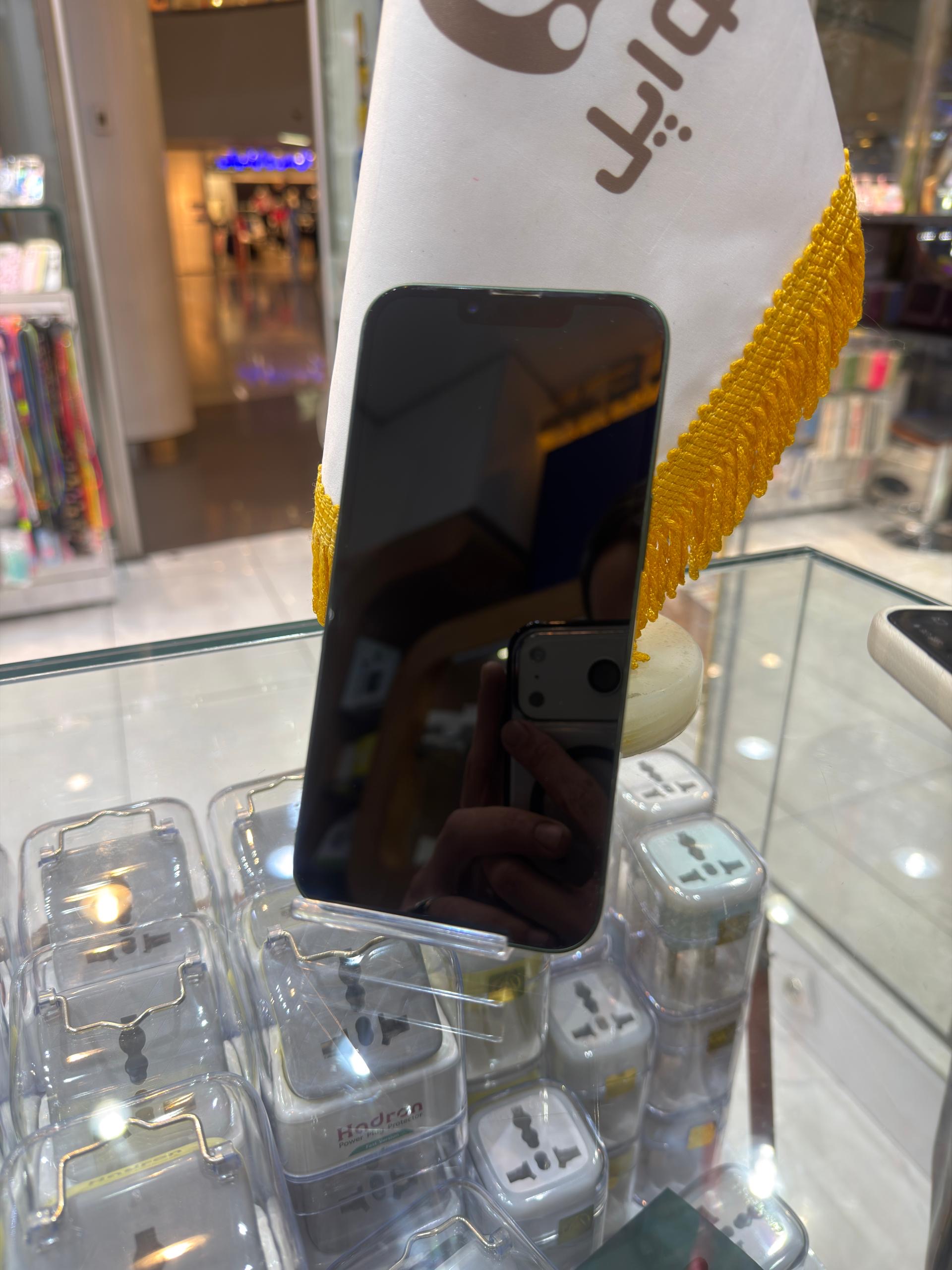 کارکرده : آیفون ۱۳ نرمال حافظه ۱۲۸ گیگابایت و رم ۴ گیگابایت سبز چین iPhone 13 128 Gb Green CHA