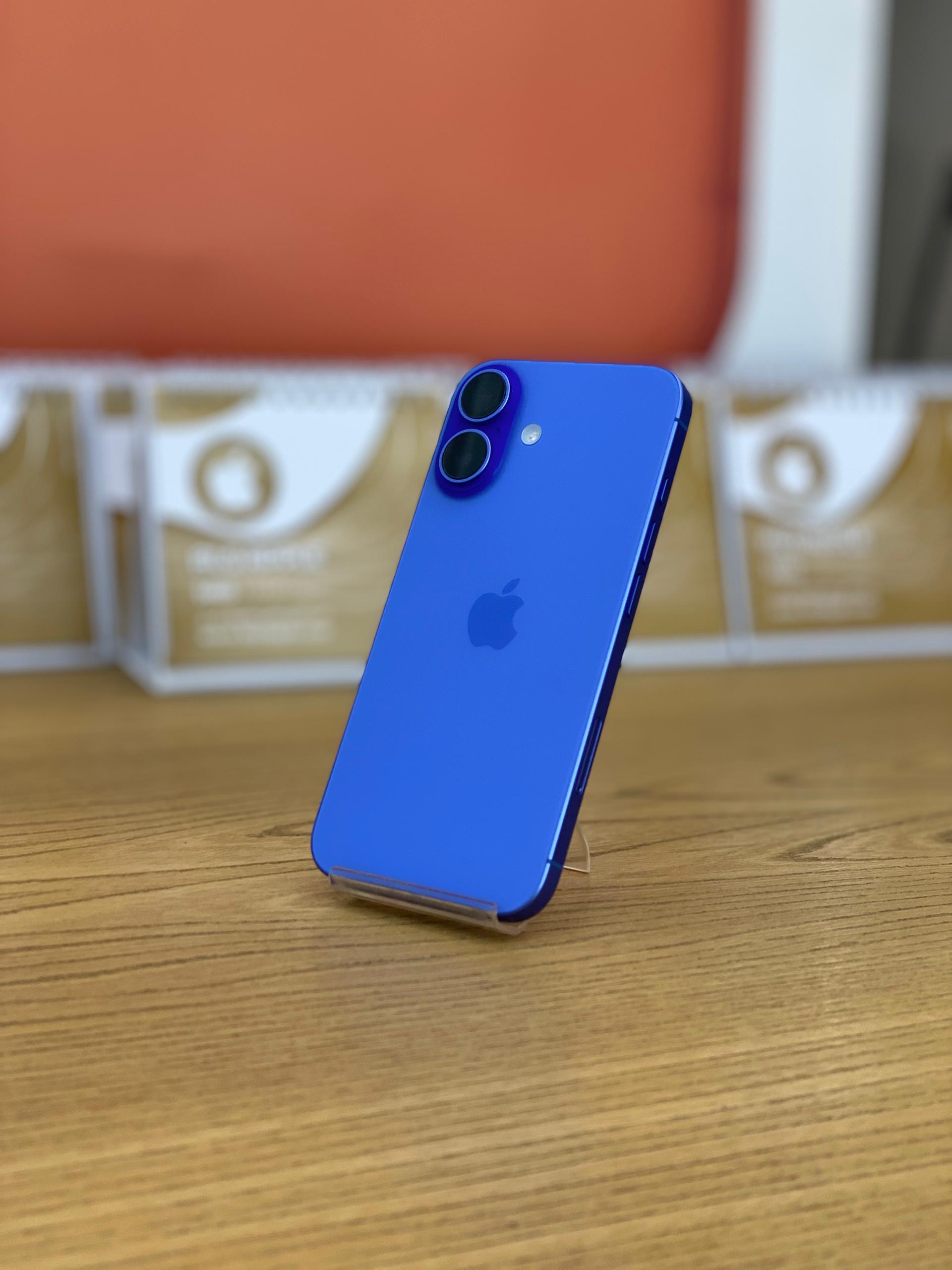 کارکرده : آیفون ۱۶ نرمال حافظه ۱۲۸ گیگابایت و رم ۸ گیگابایت چین آبی iPhone 16 128 Gb Blue CHA