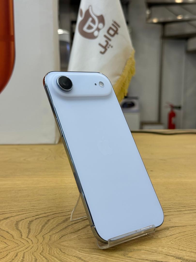 کارکرده: آیفون ۱۷ ایر حافظه ۲۵۶ گیگابایت و رم 8گیگابایت آبی آسمانی  iPhone 17 Air 256Gb Sky Blue LLA