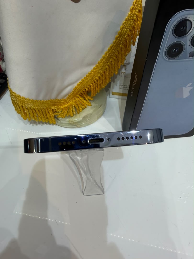 کارکرده : آیفون 13 پرومکس حافظه 128 گیگابایت و رم 6 گیگابایت ریپک آبی سنگاپور iPhone 13 Pro Max 128 Gb Blue ZAA