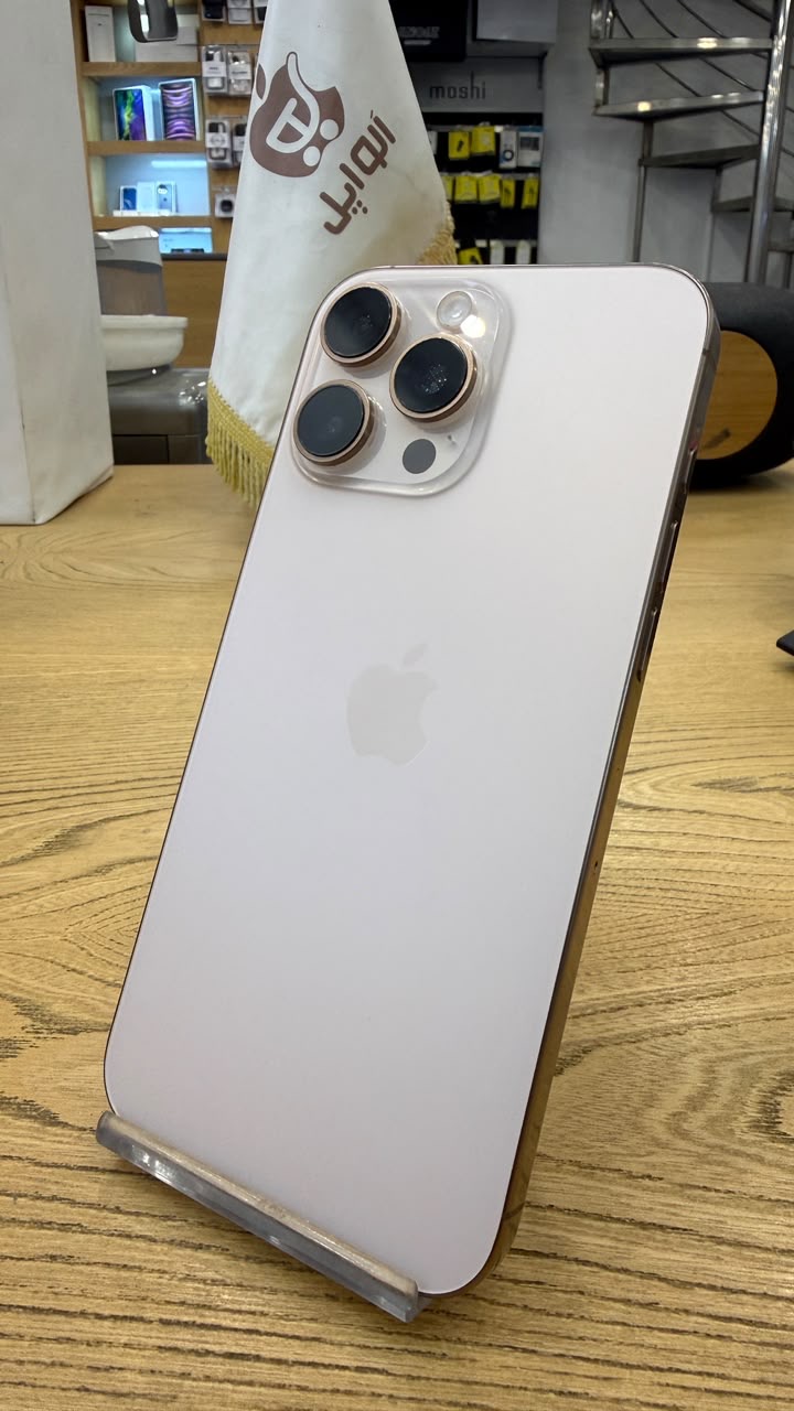 کارکرده : آیفون 16 پرومکس حافظه 256 گیگابایت و رم 8 گیگابایت دیزرت سنگاپور iPhone 16 Pro Max 256 Gb Desert ZAA