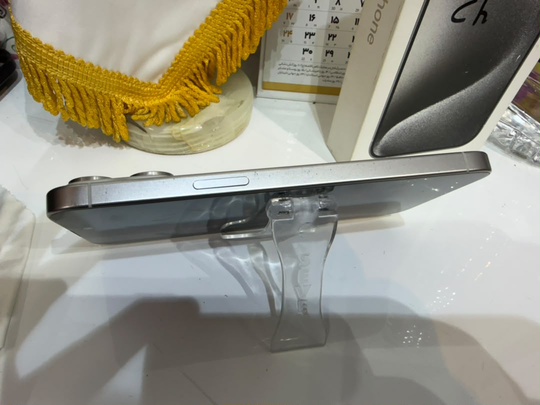 کارکرده : آیفون 15 پرومکس حافظه 256 گیگابایت و رم 8 گیگابایت رجیستر شده نچرال چین iPhone 15 Pro Max 256 Gb Natural CHA