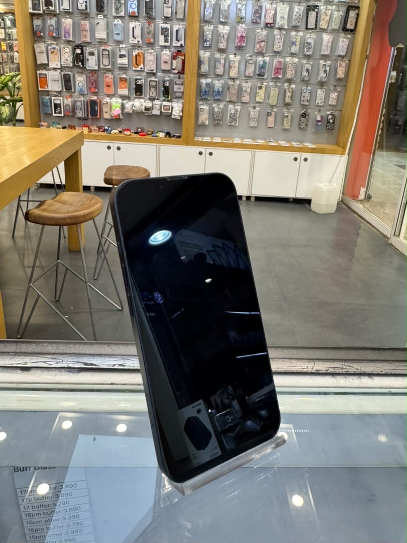 کارکرده : آیفون ۱۳ نرمال حافظه ۲۵۶ گیگابایت و رم ۴ گیگابایت مشکی چین iPhone 13 256 Gb Black CHA