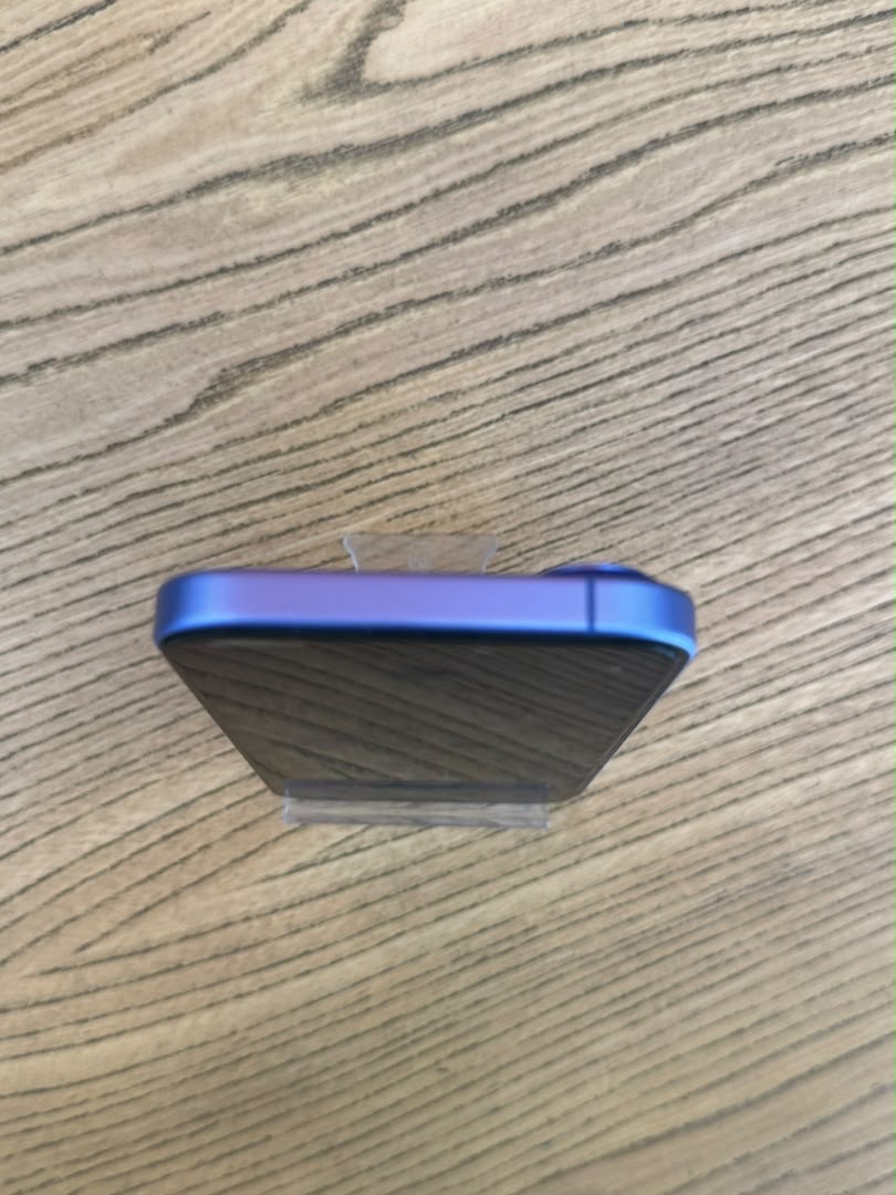 کارکرده : آیفون 16 نرمال حافظه 128 گیگابایت و رم 8 گیگابایت رجیستر شده آبی چین iPhone 16 128 Gb Blue CHA