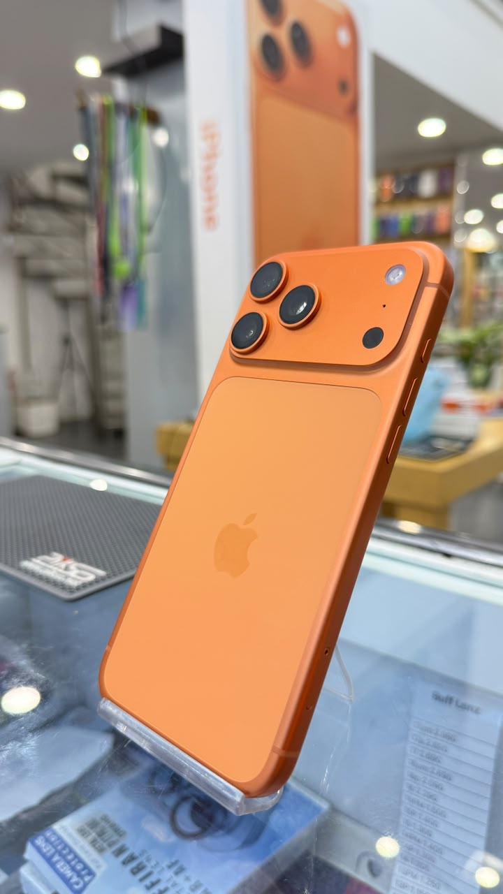 کارکرده : آيفون ۱۷ پرومکس حافظه ۲۵۶ گیگابایت و رم ۱۲ گیگابایت نارنجی چین iPhone 17 Pro Max 256 Gb Orange CHA