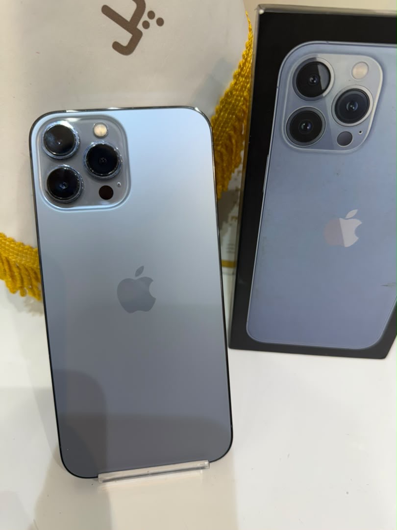 کارکرده : آیفون 13 پرومکس حافظه 128 گیگابایت و رم 6 گیگابایت ریپک آبی سنگاپور iPhone 13 Pro Max 128 Gb Blue ZAA