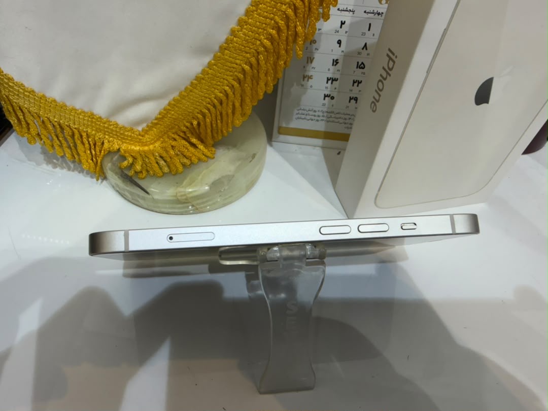 کارکرده : آیفون 13 نرمال حافظه 128 گیگابایت و رم 4 گیگابایت سفید چین iPhone 13 128 Gb White CHA
