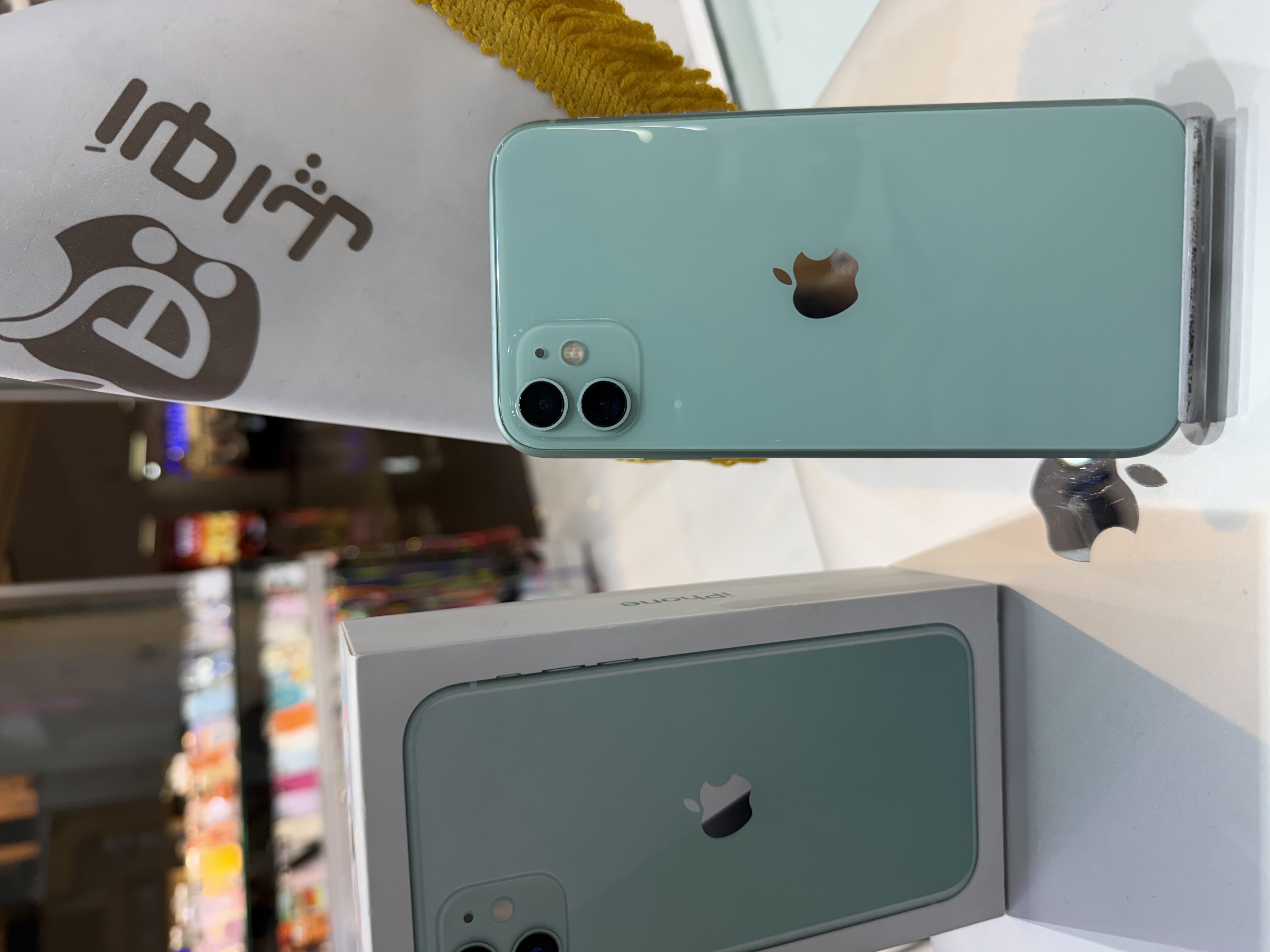 کارکرده : آیفون ۱۱ نرمال حافظه ۱۲۸ گیگابایت و رم ۴ گیگابایت سبز iPhone 11 128 Gb Green LLA