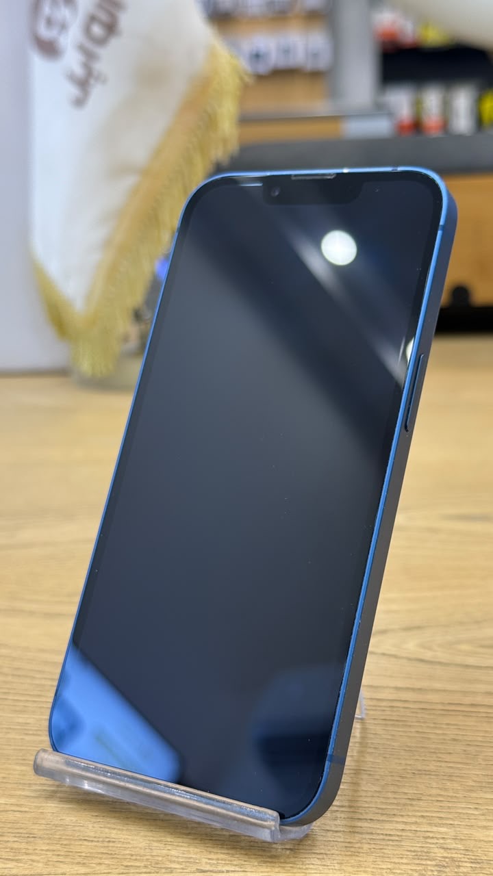 کارکرده : آیفون ۱۳ نرمال حافظه ۱۲۸ گیگابایت و رم ۴ گیگابایت آبی چین iPhone 13 128 Gb Blue CHA