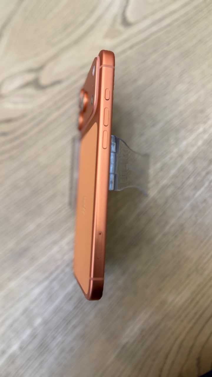 کارکرده : آيفون ۱۷ پرومکس حافظه ۲۵۶ گیگابایت و رم ۱۲ گیگابایت نارنجی چین iPhone 17 Pro Max 256 Gb Orange CHA