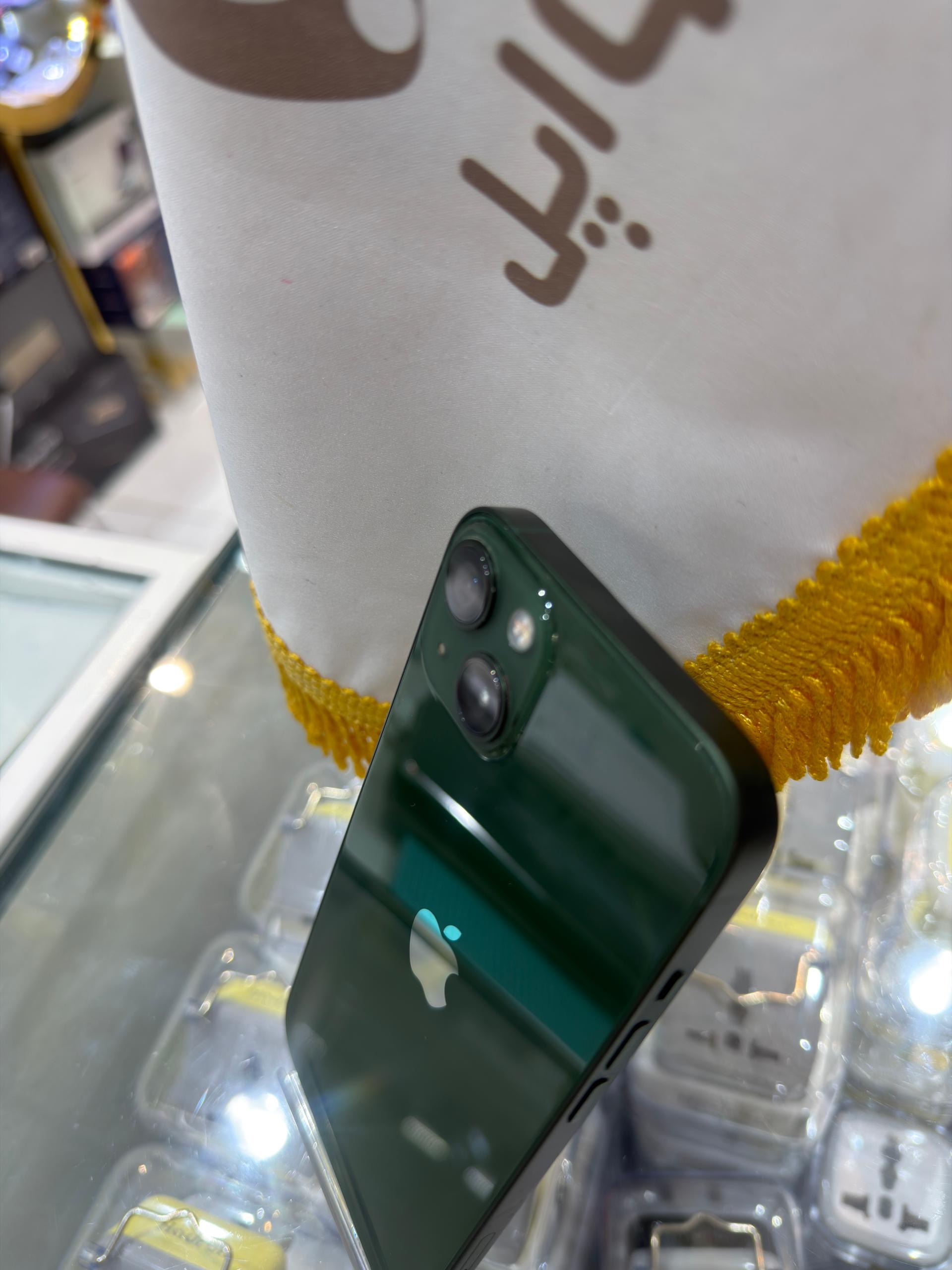 کارکرده : آیفون ۱۳ نرمال حافظه ۱۲۸ گیگابایت و رم ۴ گیگابایت سبز چین iPhone 13 128 Gb Green CHA