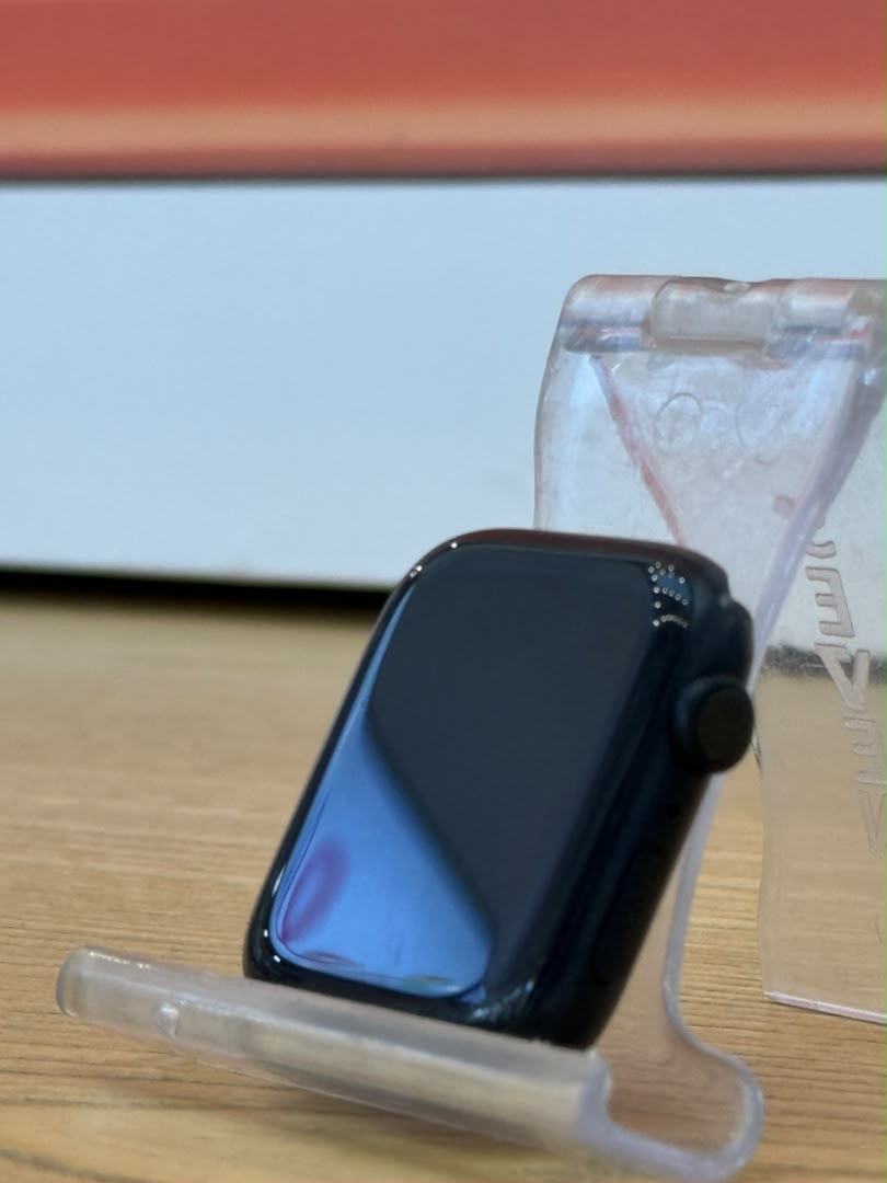 کارکرده : اپل واچ سری ۹ سایز ۴۵ میلیمیتر مشکی Apple Watch 9 Series 45 mm Midnight