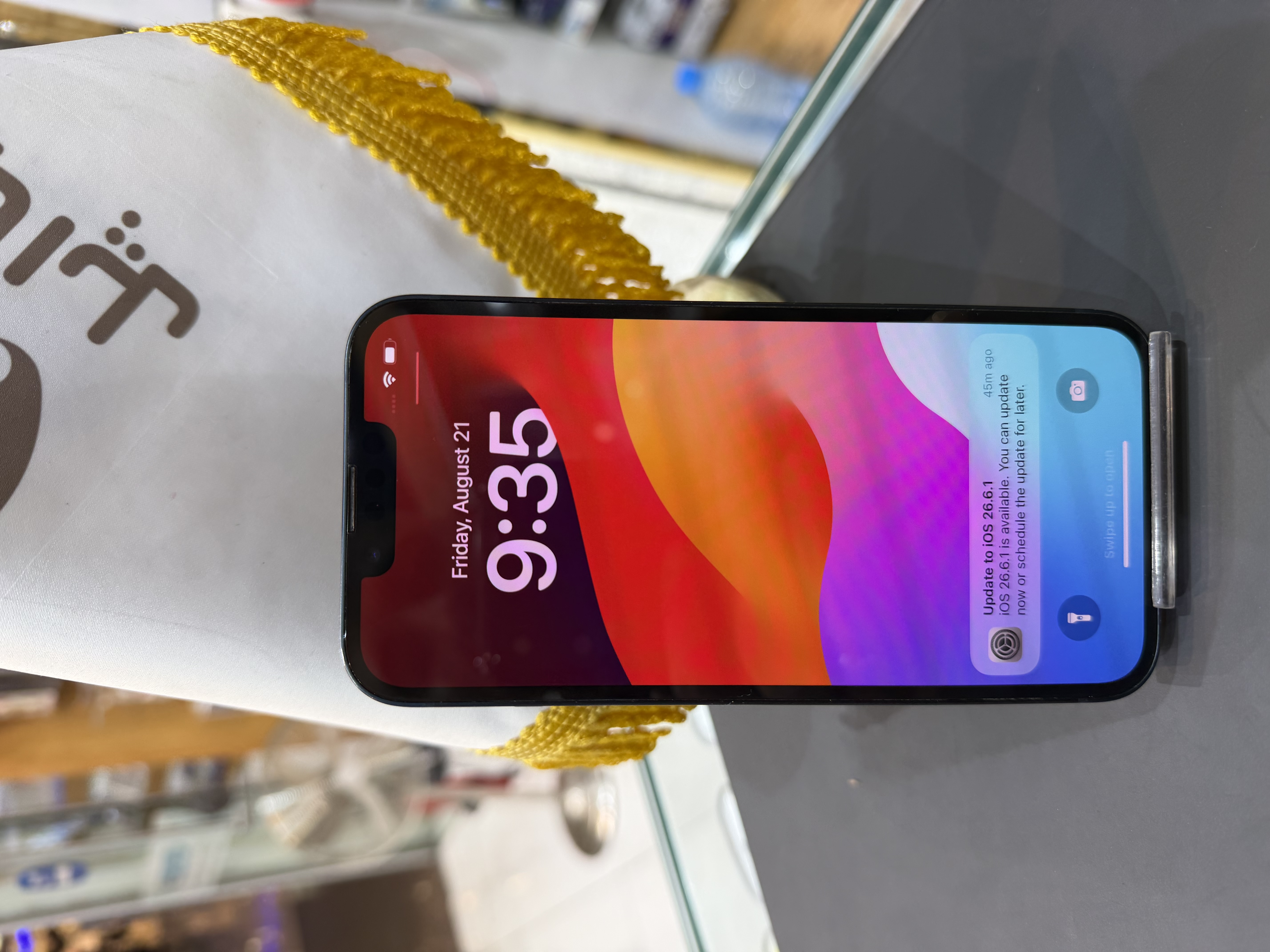 کارکرده : آیفون ۱۳ نرمال حافظه ۱۲۸ گیگابایت و رم ۴ گیگابایت مشکی چین iPhone 13 128 Gb Midnight CHA