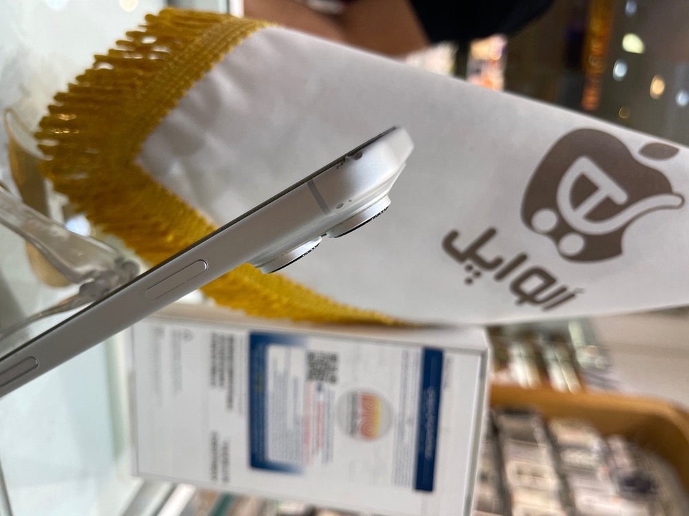 کارکرده : آیفون 17 پرومکس با حافظه 256 گیگابایت و رم 12 گیگابایت سیلور سنگاپور iPhone 17 Pro Max 256 Gb Silver ZAA
