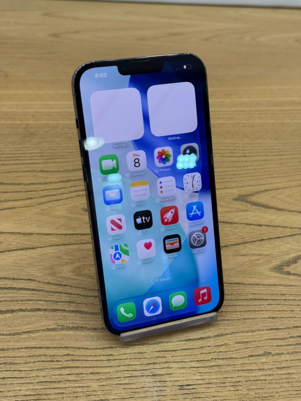 کارکرده : آیفون 13 پرومکس حافظه 256 گیگابایت و رم 6 گیگابایت آبی سنگاپور iPhone 13 Pro Max 256 Gb Blue ZAA