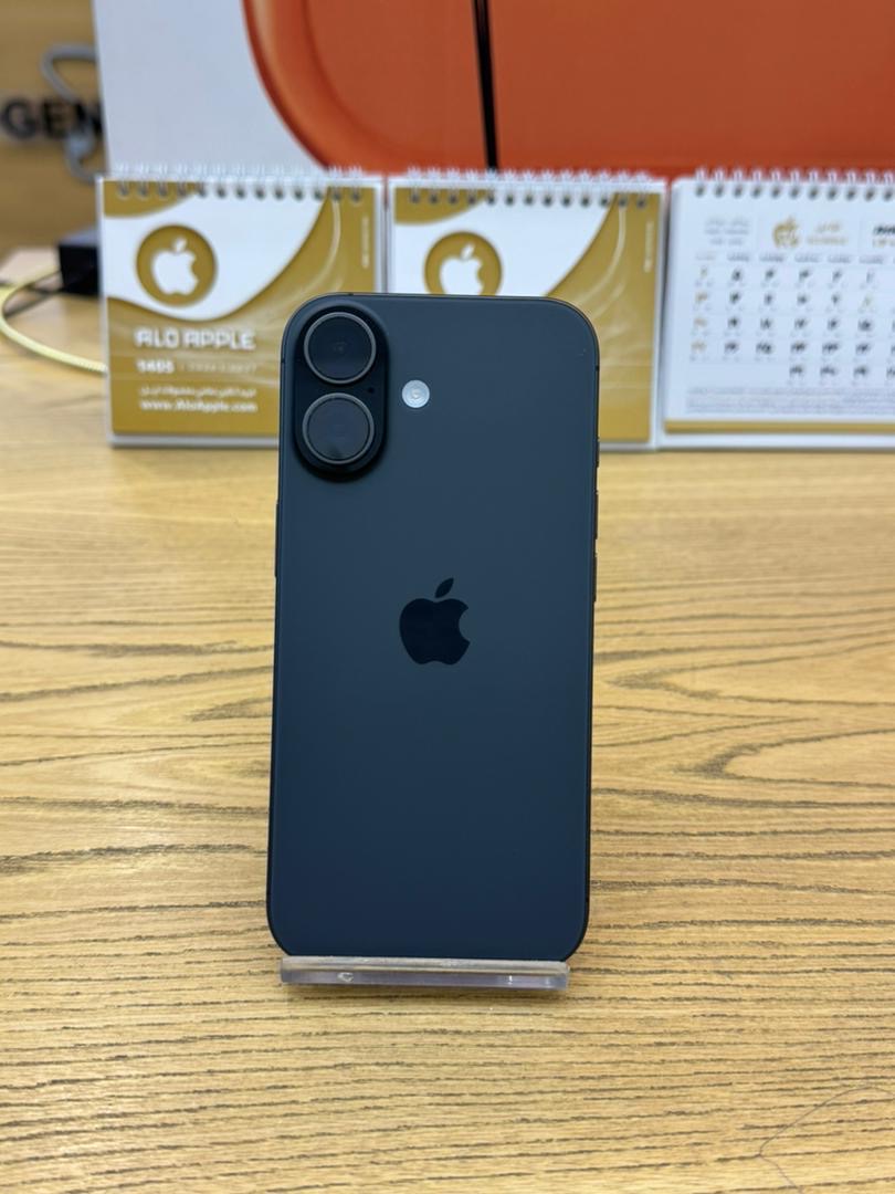 کارکرده : آیفون ۱۷ نرمال حافظه ۲۵۶ گیگابایت و رم ۸ گیگابایت مشکی چین iPhone 17 256 Gb Black CHA