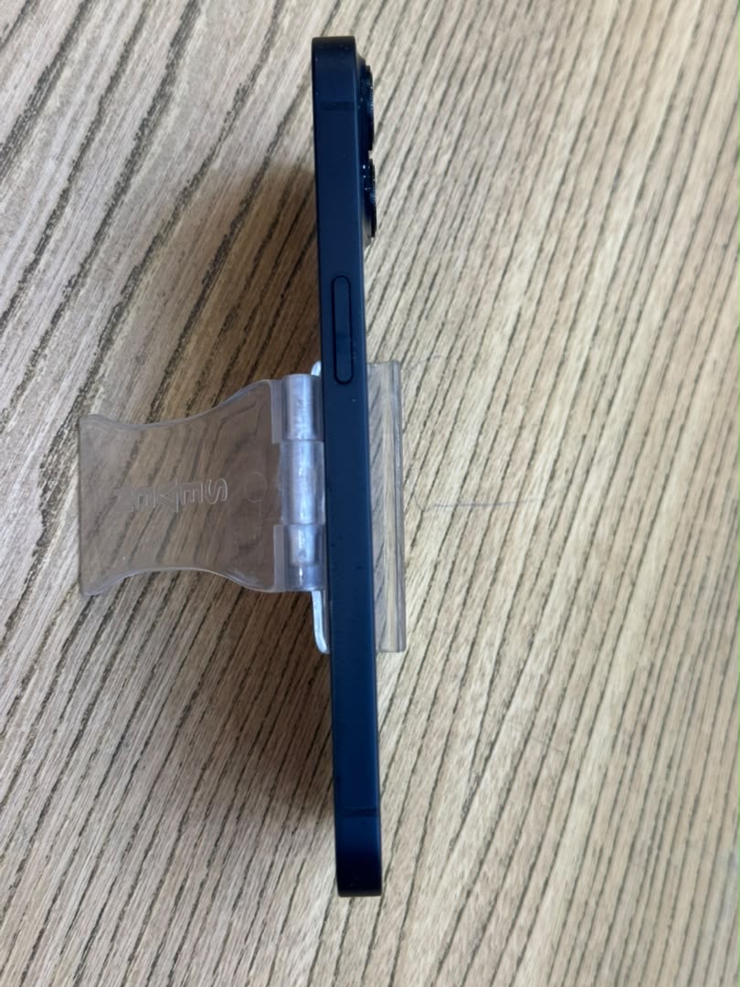 کارکرده : آیفون ۱۳ نرمال حافظه ۲۵۶ گیگابایت و رم ۴ گیگابایت مشکی چین iPhone 13 256 Gb Black CHA