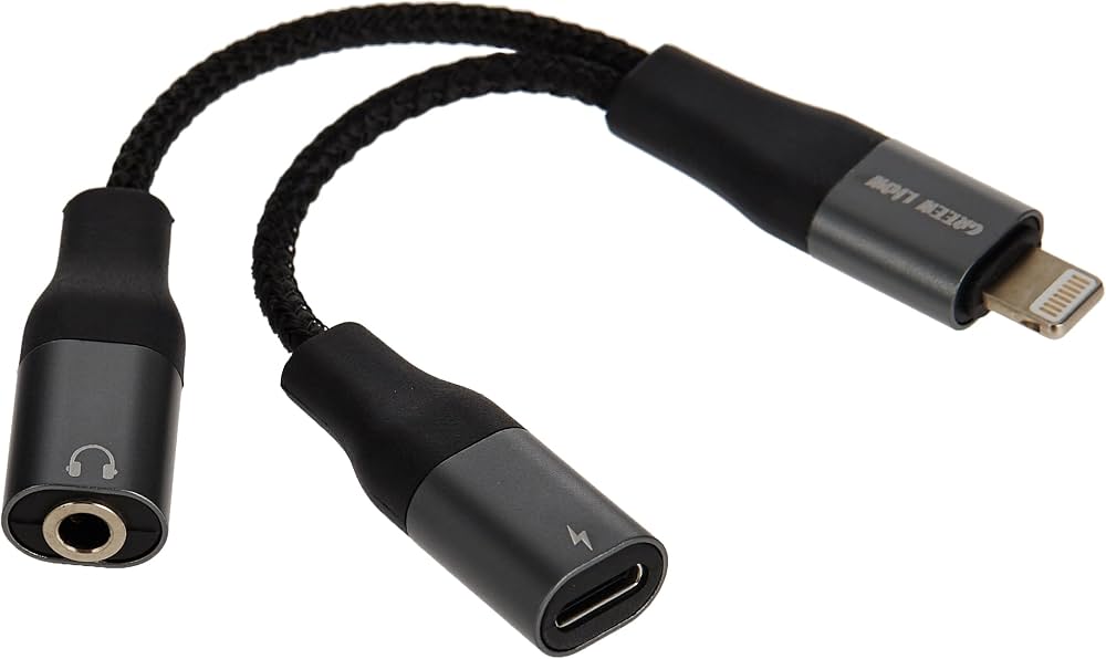 ایرفون 2 در 1 و آداپتور شارژ لایتنینگ به لایتنیگ گرین Green 2 in 1 Earphone & Charging Adapter