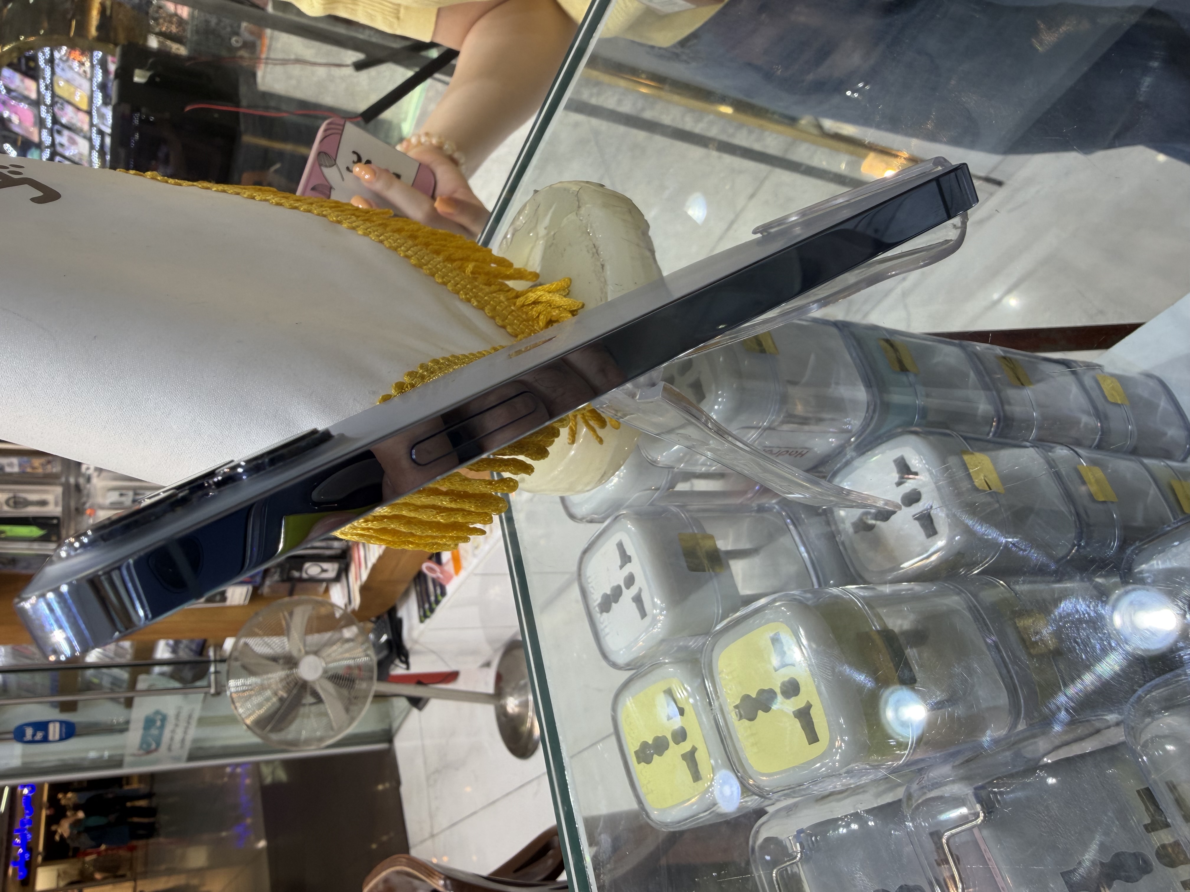 کارکرده : آیفون ۱۳ پرومکس حافظه ۲۵۶ گیگابایت و رم ۶ گیگابایت آبی سنگاپور iPhone 13 Pro Max 256 Gb Blue ZAA