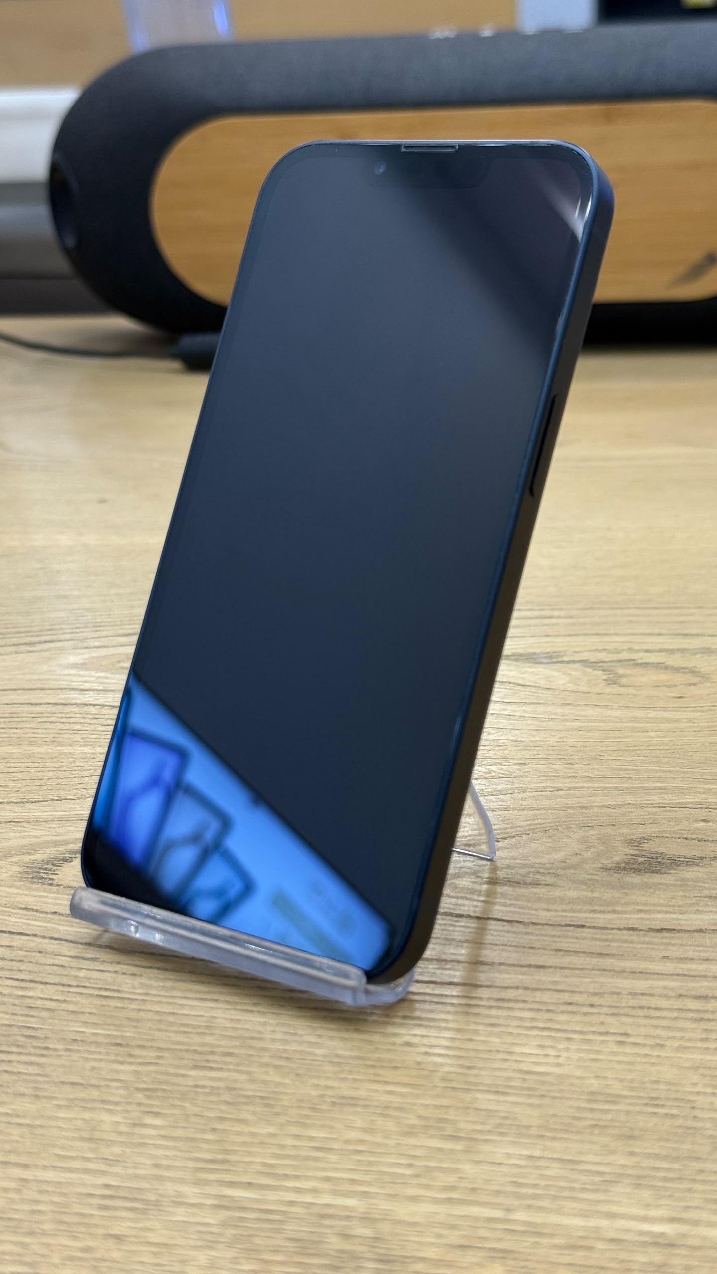 کارکرده : آیفون ۱۳ نرمال حافظه ۱۲۸ گیگابایت و رم ۴ گیگابایت آبی سنگاپور iPhone 13 128 Gb Blue ZAA
