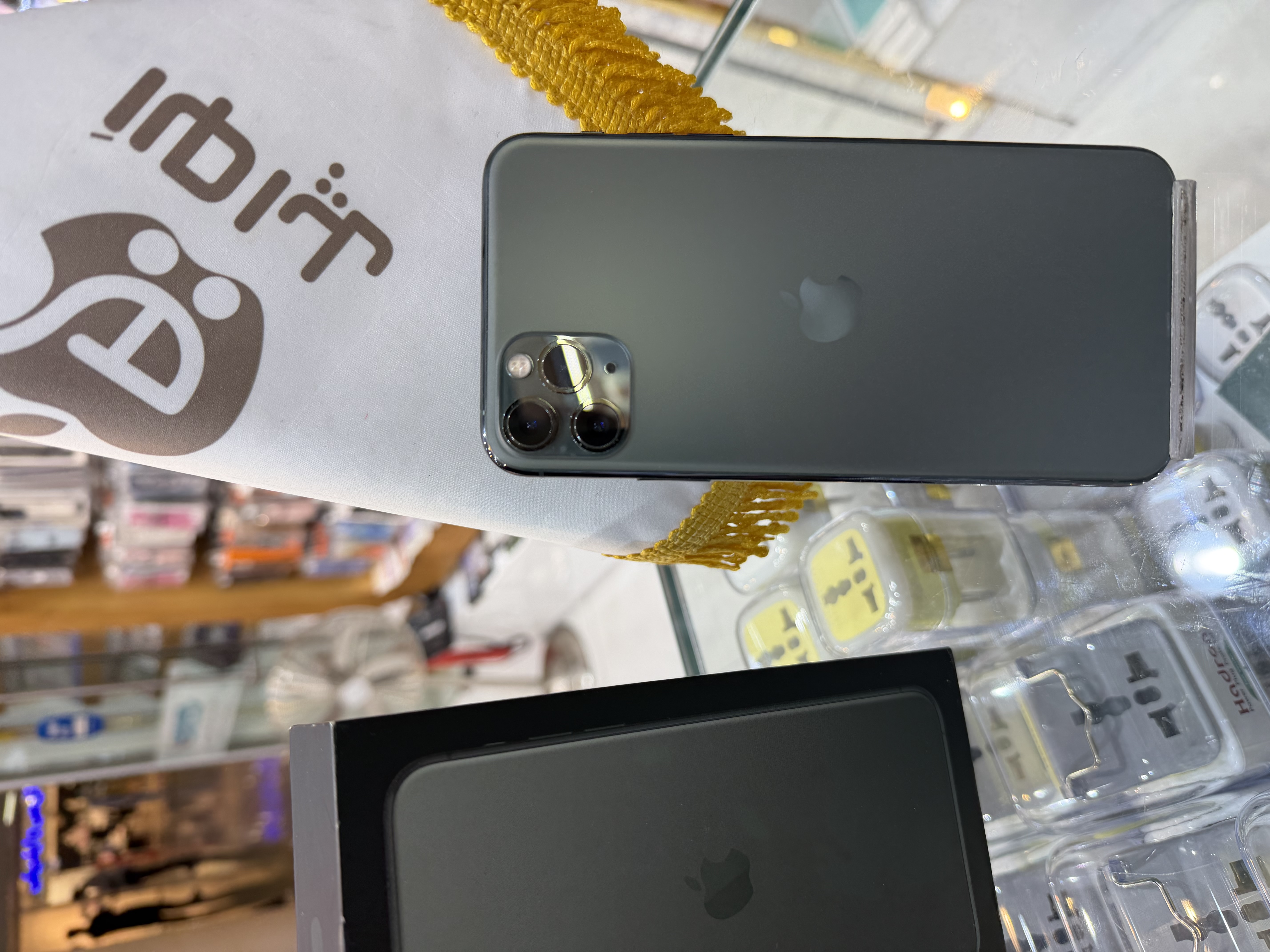 کارکرده :آیفون ۱۱ پرومکس حافظه ۲۵۶ گیگابایت و رم ۶ گیگابایت سبز چین iPhone 11 Pro Max 256 Gb Green CHA