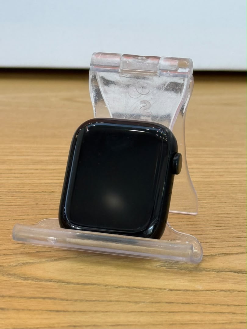 کارکرده : اپل واچ سری ۹ سایز ۴۵ میلیمیتر مشکی Apple Watch 9 Series 45 mm Midnight