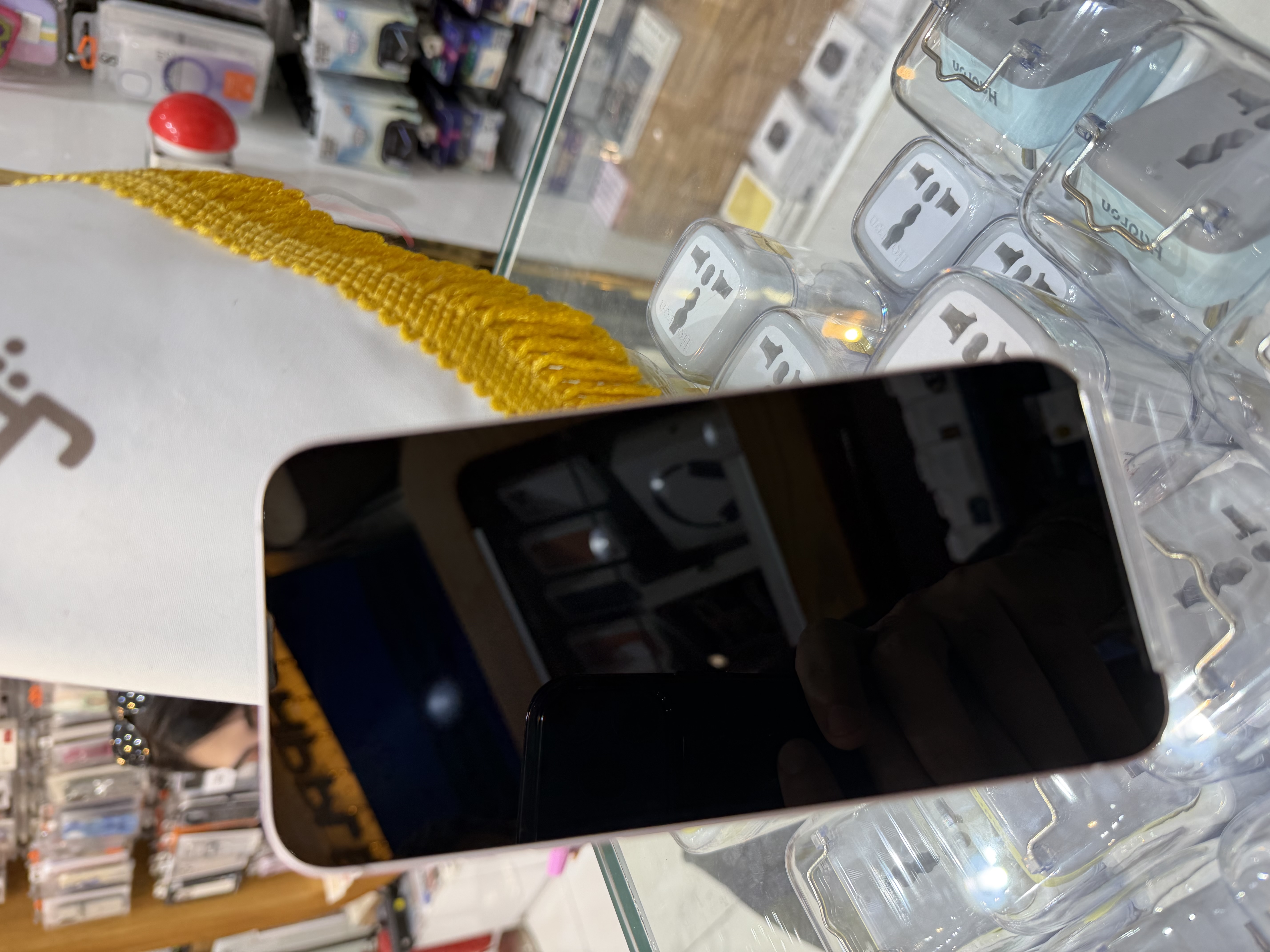 کارکرده : آیفون ۱۳ نرمال حافظه ۲۵۶ گیگابایت و رم ۴ گیگابایت صورتی چین iPhone 13 256 Gb Pink CHA
