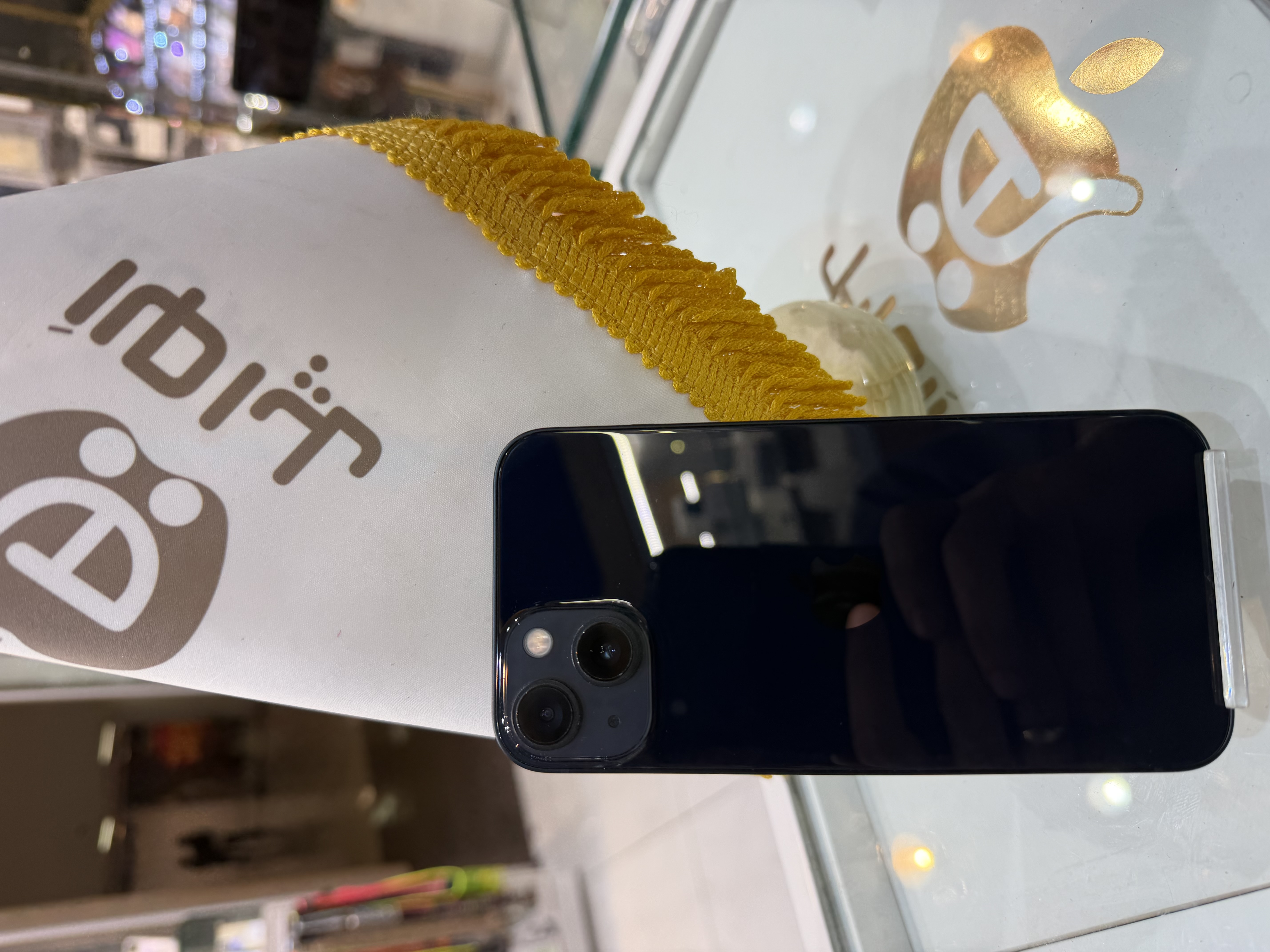 کارکرده : آیفون ۱۳ نرمال حافظه ۱۲۸ کیکابایت و رم 4 گیگابایت مشکی چین iPhone 13 128 Gb Black CHA