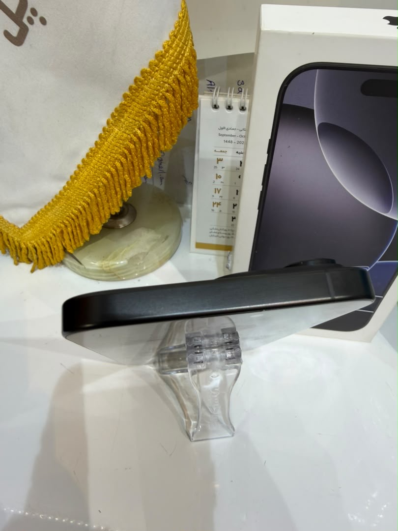کارکرده : آیفون 16 پرومکس حافظه 256 گیگابایت و رم 8 گیگابایت شرکتی مشکی سنگاپور iPhone 16 Pro Max 256 Gb Black ZAA
