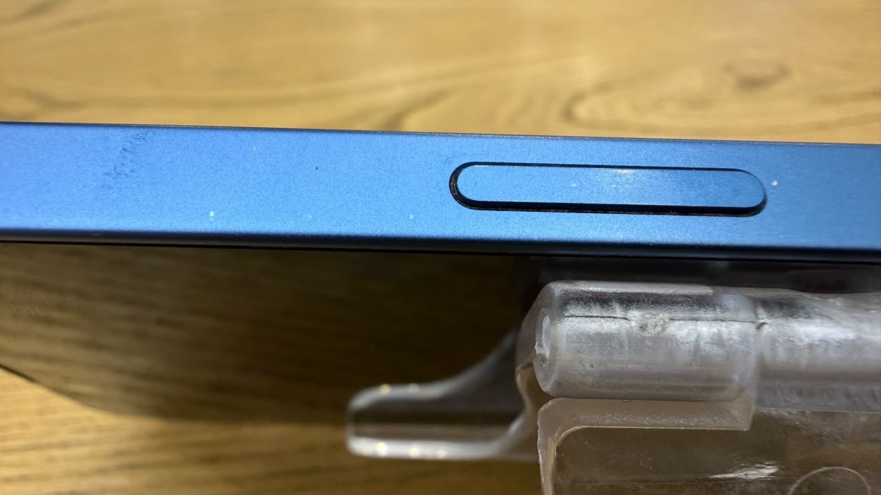 کارکرده : آیفون ۱۳ نرمال حافظه ۱۲۸ گیگابایت و رم ۴ گیگابایت آبی چین iPhone 13 128 Gb Blue CHA